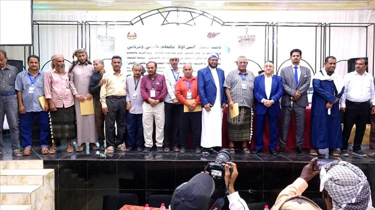 من قاعات العلم إلى ملاعب الكرة .. أبين تربح رهان الشباب