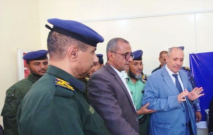 وكيل محافظة تعز يفتتح فرع الأحوال المدنية في مديرية المسراخ
