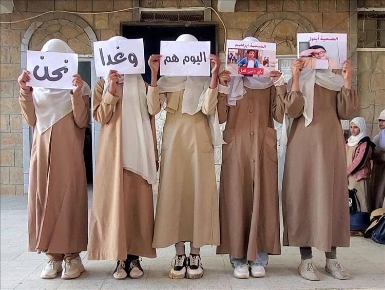 تعز: مبادرة كتف تقيم عرضًا مسرحيًا توعويًا حول مخاطر السيول بالشمايتين