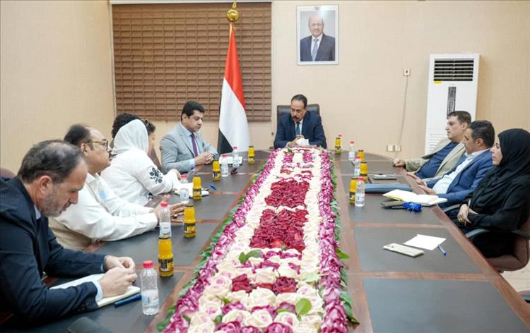 وزير الأشغال يبحث مع الـ UNOPS سبل تعزيز دعم مشاريع الطرق