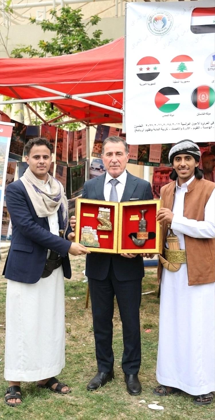 مشاركة الطلاب اليمنيين في جامعة ديالى -العراق أسبوع التنمية المستدامة