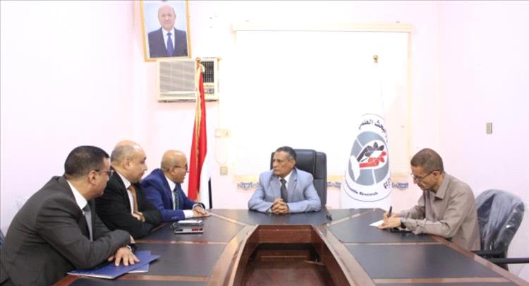 وزير التعليم العالي يناقش مع الأكاديمية العربية للعلوم المالية تعزيز التعاون ودعم المبادرات البحثية