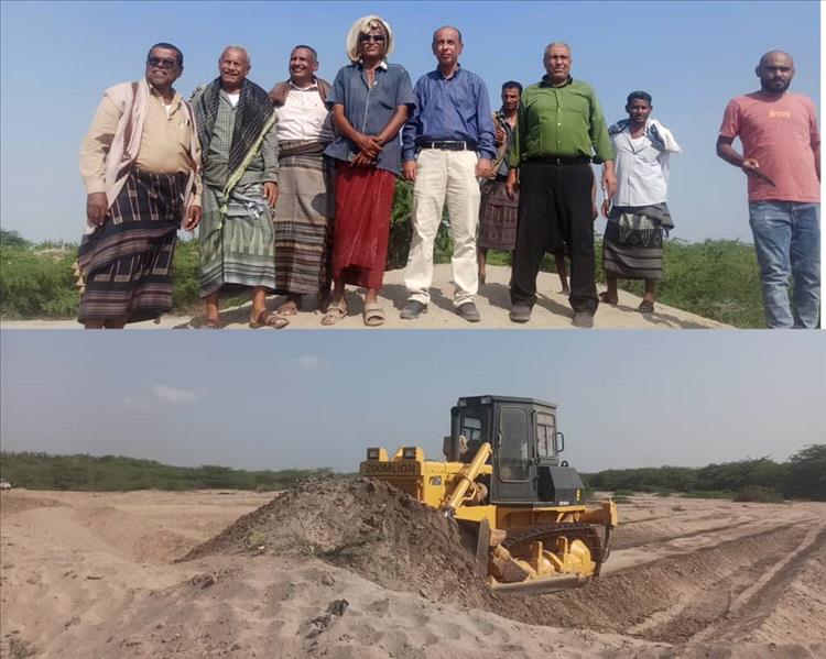الشدادي والهيثمي يدشنان إعادة تأهيل “عقمة السمة” بزنجبار لري 10 آلاف فدان من مياه السيول