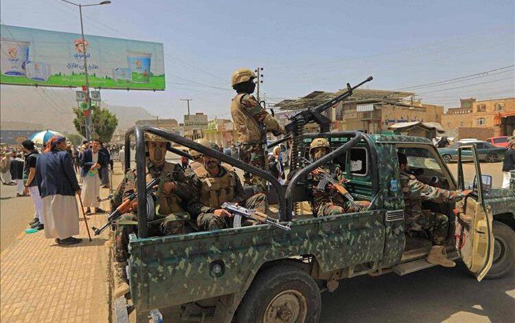 الحو_ثيون يشطبون آلاف الوكالات التجارية ويضغطون على القطاع الخاص