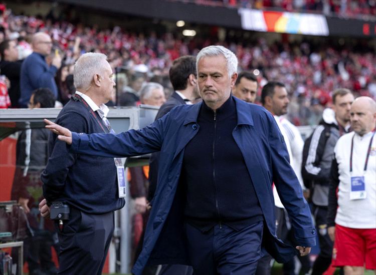 ترشيح مدرب عربي لتدريب ريال مدريد