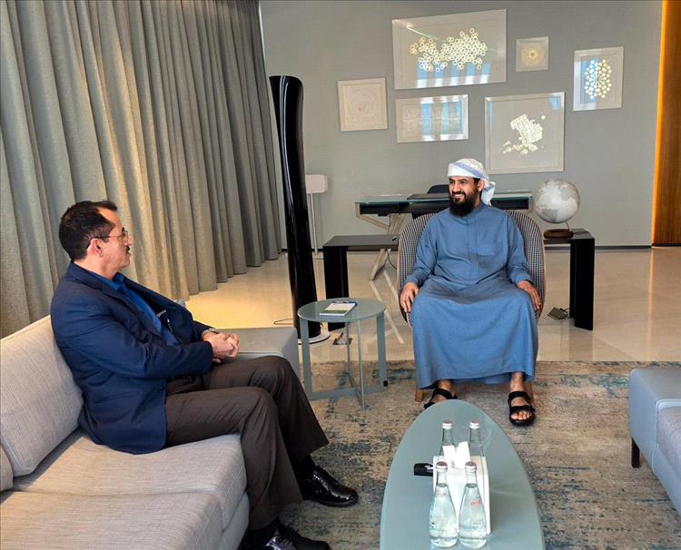 المحرّمي ووزير الدفاع يبحثان توحيد القوات ورفع الجاهزية العسكرية في الرياض