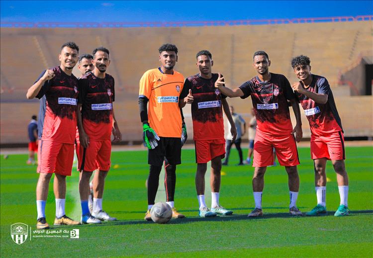 شعب حضرموت يُنهي استعداده لتدشين مشواره في دوري الدرجة الأولى العام لكرة القدم