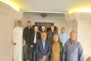 الرئيس علي ناصر محمد يستقبل الشيخ علي القفيش ويشدد على الحوار لتحقيق السلام