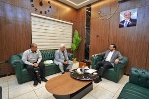 وزير الخدمة المدنية يناقش ملف تسويات الكادر الأكاديمي والإداري في عدد من الجامعات