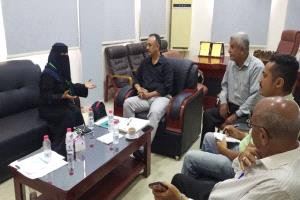 مدير عام مكتب الصحة يناقش مع رئيس مؤسسة إحسان للتنمية تدخلاتها الصحية في عدن