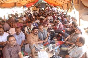 الشيخ عبدالرحمن شاهر الصبيحي يشارك أبناء ردفان أفراحهم