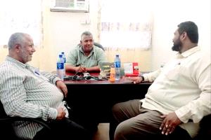 الأستاذ معاد والدكتور الصولبة .. يتفقدان المجمع الصحي بمدينة الشعب