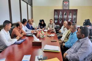 اجتماع موسع في تعز لمناقشة تعزيز الرقابة الدوائية ومكافحة الأدوية المهرّبة