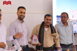 (طوب المحضار .. بناء وإعمار) ندوة تعريفية لمقاولي ومهندسي البناء بدوعن