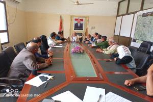 اجتماع طارئ يقر إنشاء غرفة عمليات لمواجهة الكوارث