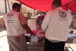 حملة مشتركة لمراقبة المنشآت الغذائية وتوزيع مستلزمات صحية بتريم