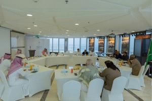 السفير السعودي لدى اليمن يعقد لقاءً تشاورياً مع قيادات جنوبية تمهيداً للحوار الجنوبي - الجنوبي في الرياض