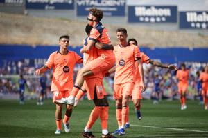 برشلونة يوسع الفارق مع ريال مدريد إلى "11" نقطة بالفوز على خيتافي