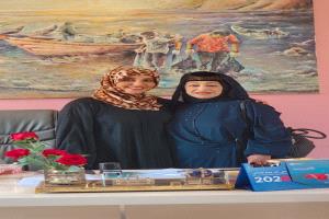 مديرة مكتب الثقافة بعدن تستقبل الفنانة أمل كعدل