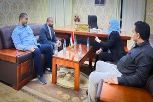 محافظ الضالع و وزيرة الشؤون القانونية يناقشان تعزيز سيادة القانون وحماية مقدرات الدولة