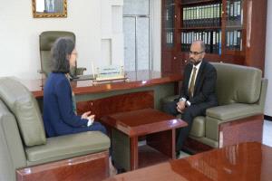 وزير الاتصالات يبحث مع سفيرة فرنسا دعم تطوير قطاع الاتصالات والبناء المؤسسي