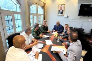 وزير الإدارة المحلية يلتقي رئاسة مصلحة الأحوال المدنية والسجل المدني لمناقشة المبالغ المالية وآلية معالجتها