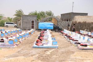 تعز.. الوصول الإنساني تقدم مساعدات إغاثية غذائية وايوائية لمتضرري السيول والامطار في المخا