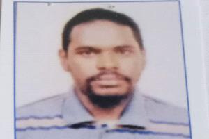 أسرة من أبين تناشد الحكومة والمنظمات الحقوقية مساعدتها في إطلاق إبنها الأسير منذ 11 عاماً بصنعاء