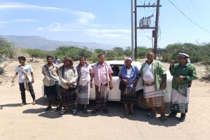 يرافقه فريق فني .  مدير عام كهرباء لودر ومودية ينفذ نزول ميداني الى منطقة اماجل