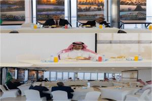 فريق سعودي برئاسة آل جابر يبحث مع قيادات جنوبية ترتيبات مؤتمر الحوار الجنوبي