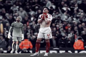 كيف أضاع آرسنال لقب الدوري الإنجليزي في مرات سابقة؟