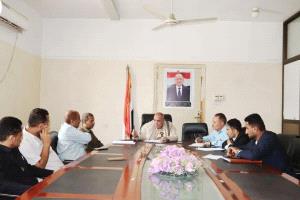 وكيل أول محافظة تعز يلتقي لجنة الوفاق والمصالحة المجتمعية