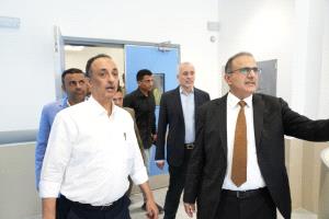 وزير الصحة يتفقد عدداً من مشاريع البنية التحتية الصحية في عدن