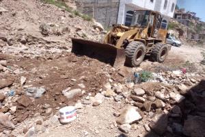 التعزية.. استمرار حملة رفع أضرار السيول وتحسين مجاري المياه والطرقات