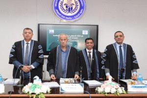 الدكتوراة مع مرتبة الشرف في إدارة الأعمال للباحث باوزير من جامعة قناة السويس