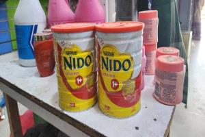 نزولات ميدانية مكثفة لمكتب الصناعة والتجارة بمدينة الشحر وضبط مواد منتهية الصلاحية