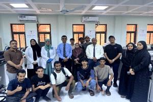 طلاب "الأمن السيبراني" بالمعهد التقني الصناعي يزورون مختبرات البحث الجنائي بجامعة عدن