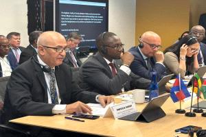 الشرجبي يؤكد أهمية اتفاقيات المياه كإطار استراتيجي لتحقيق الاستدامة في قطاع المياه