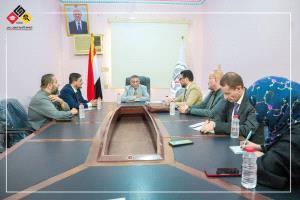 وفد الجامعة الألمانية الدولية – عدن يلتقي وزير التعليم العالي لمناقشة تطوير العملية التعليمية