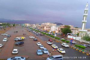 حادث مأساوي في خور مكسر.. مصرع عاملين أثناء إزالة عقار قديم