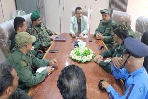 "الداؤودي" يناقش السبل الكفيلة لتحسين مستوى الأداء الأمني بالبريقة