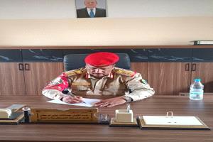 قائد الشرطة العسكرية بلحج يعزي سامي السعيدي بوفاة والدته