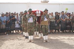 بيحان تشيّع العقيد علي مبارك السقاف الهديبي في موكب جنائزي مهيب بحضور رسمي وعسكري