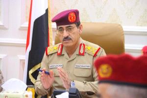 وزير سابق: اللواء العقيلي يقود إصلاحات نوعية لبناء مؤسسة عسكرية موحدة