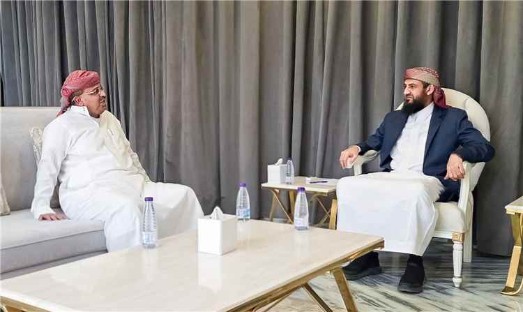 المحرّمي يطّلع على مستجدات الأوضاع الميدانية والإنسانية بمحافظة البيضاء وتداعيات الانتهاكات الحـ.ـوثية