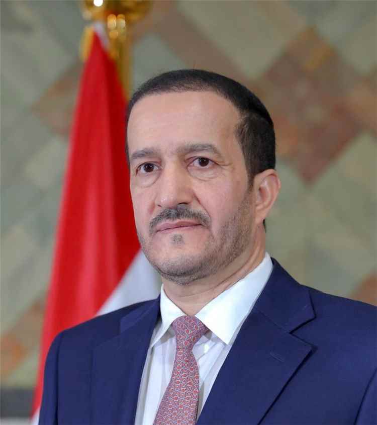 عضو مجلس القيادة الرئاسي عثمان مجلي يعزي في وفاة الشيخ صالح جليدان