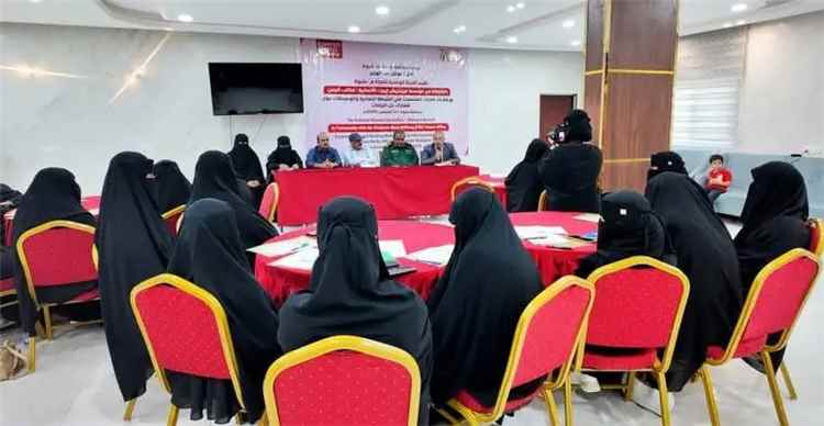 تنظيم ورشة لبناء قدرات الشرطيات والوسيطات المجتمعيات في مهارات حل النزاعات بشبوة