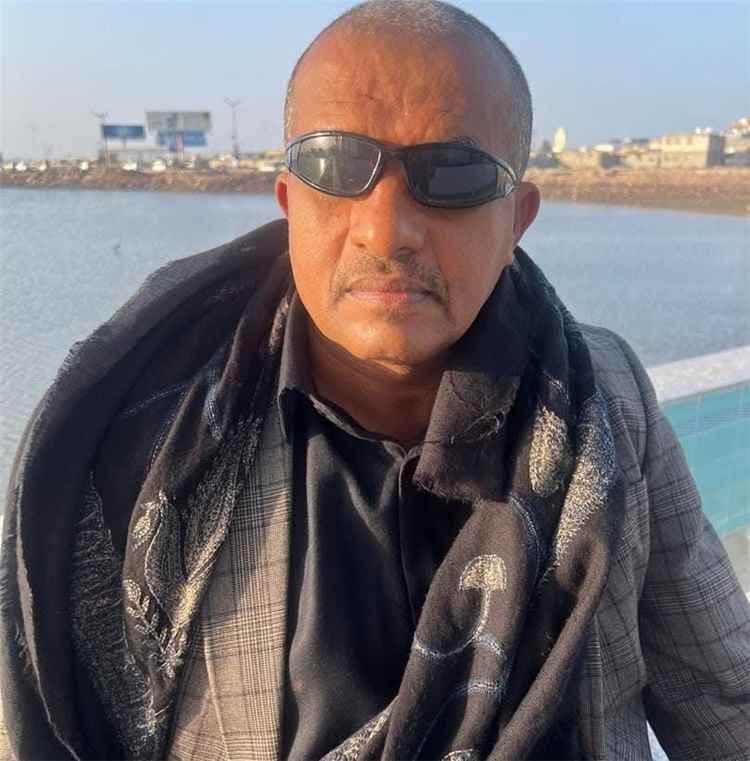 عدنان الأعجم : الأبواق التي كانت تمجّد اتفاق الشراكة أصبحت اليوم منشغلة بتخوين الآخرين، وتصوير الموجودين في أبوظبي باعتبارهم وحدهم أصحاب الوطنية