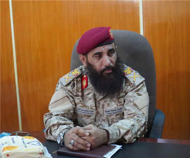 قائد المنطقة الرابعة يعزي في استشهاد القائد أسامة الردفاني ورفاقه