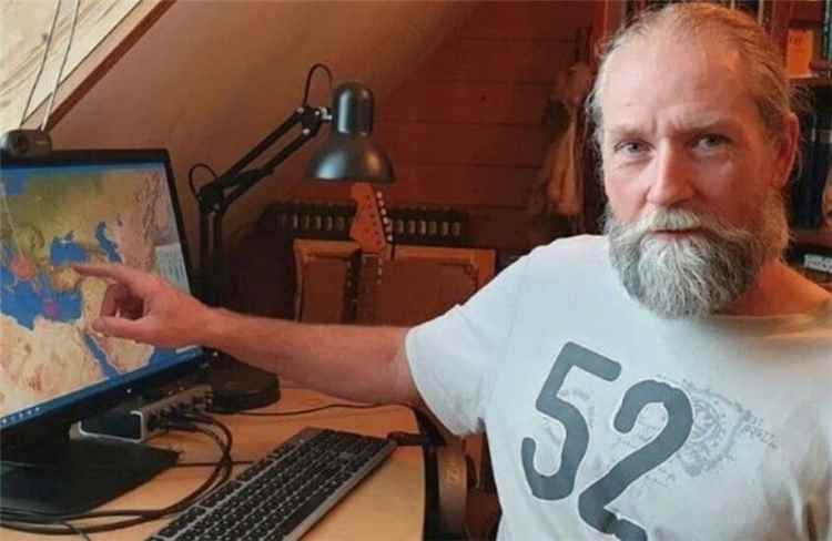 زلزال مصر يعيد توقعات فرانك هوغربيتس إلى الواجهة.. ماذا قال قبل 4 أيام ؟